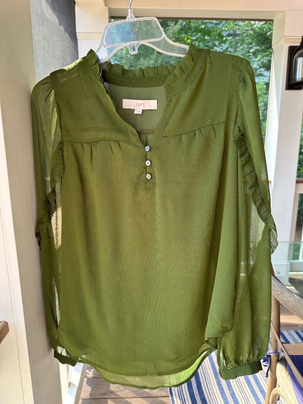 LOFT Green Sheer Lined Split V Ruffle Neck Blouse Long Sleeve Size Small NWT